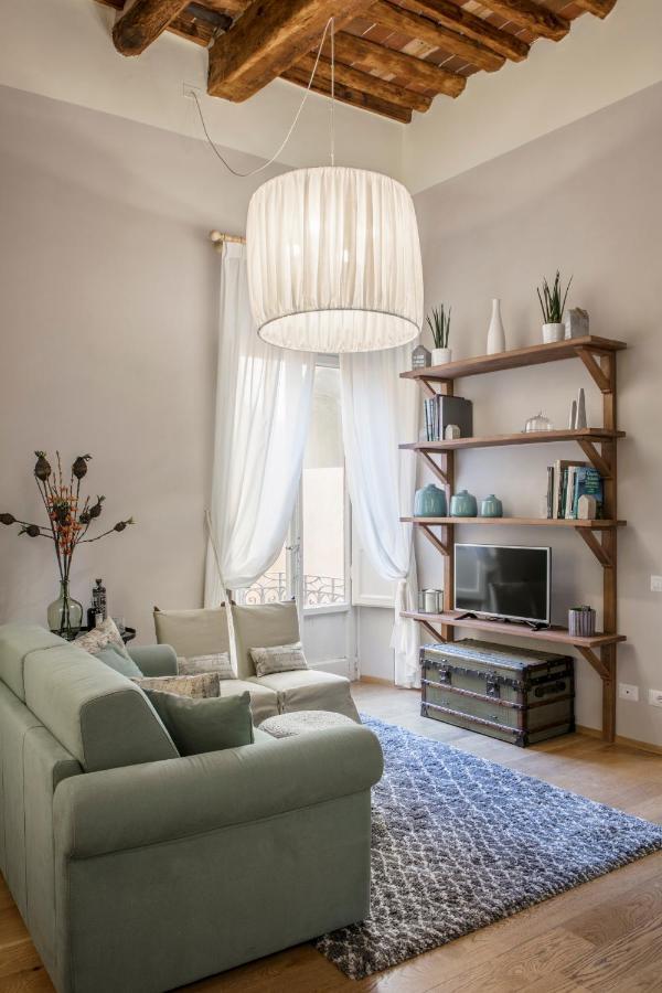 לוקה Stence Apartment מראה חיצוני תמונה